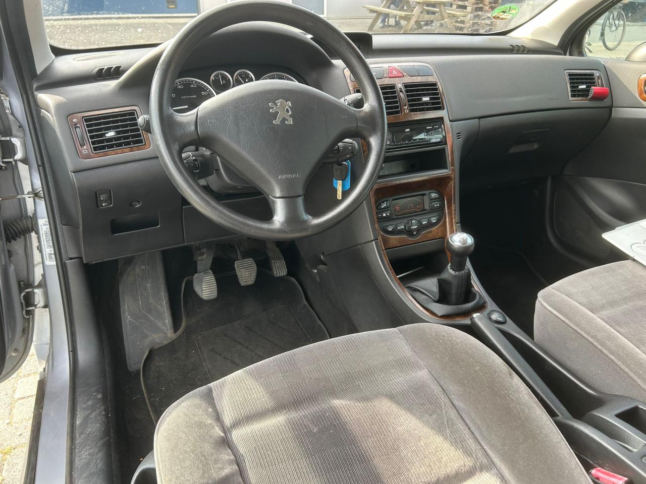 Peugeot 307 1.6-16V XT Premium NIEUWE APK/HOUT INTERIEUR!
