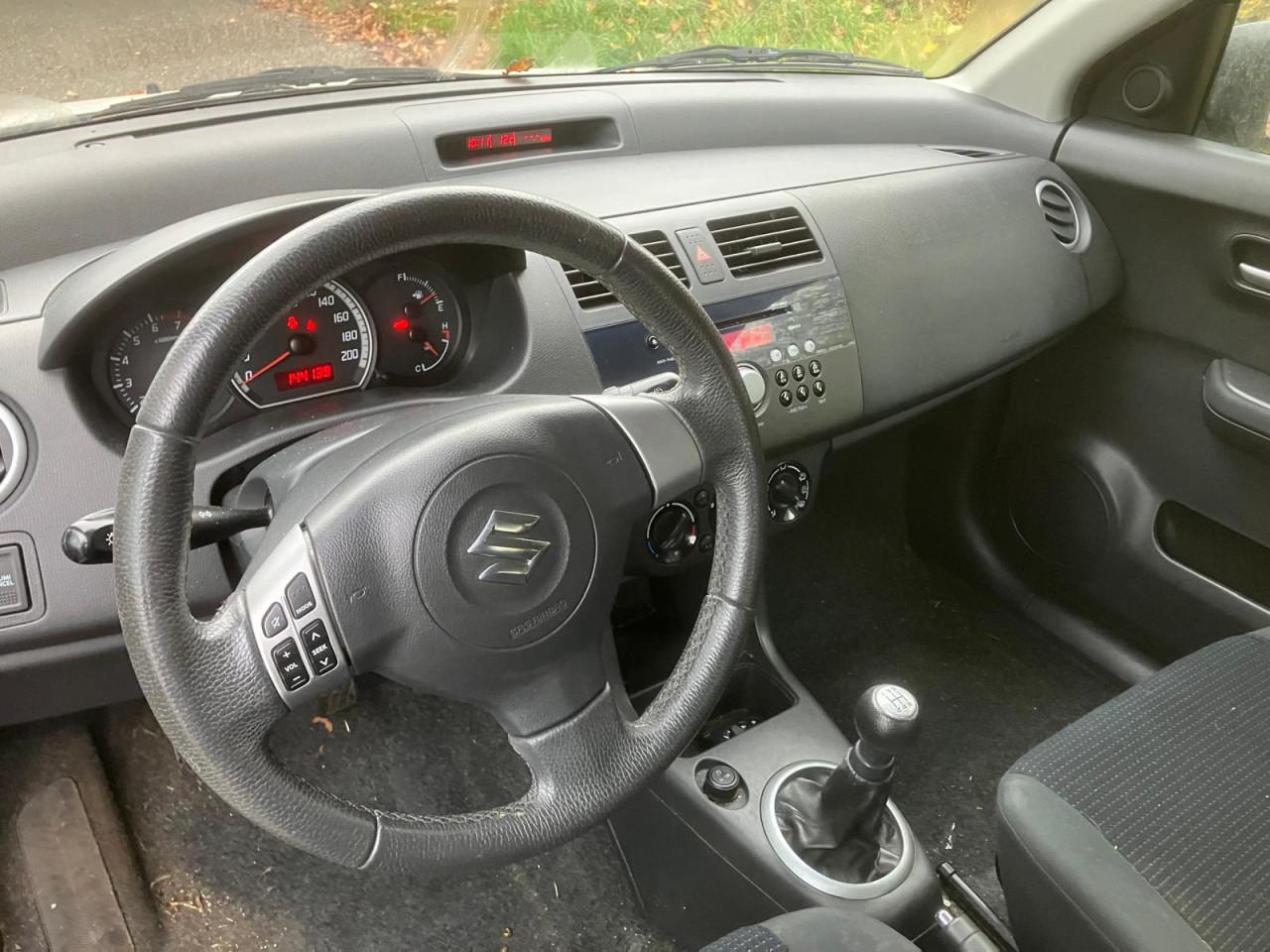 Suzuki Swift 1.3