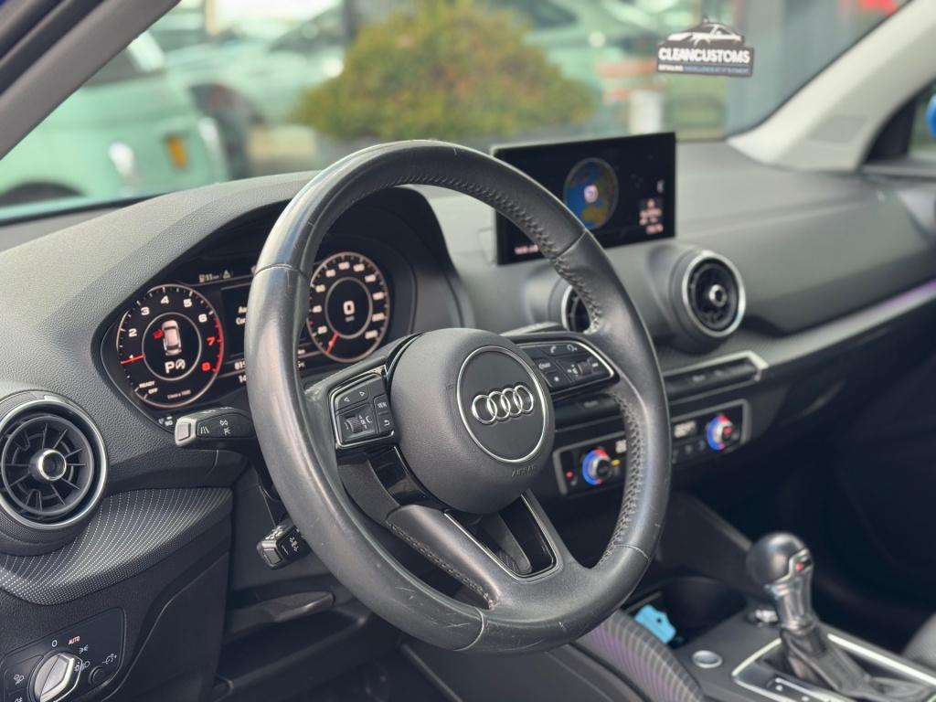Audi Q2 30 tfsi s-line * matrix led * virtual cockpit * keyless * stoelverw