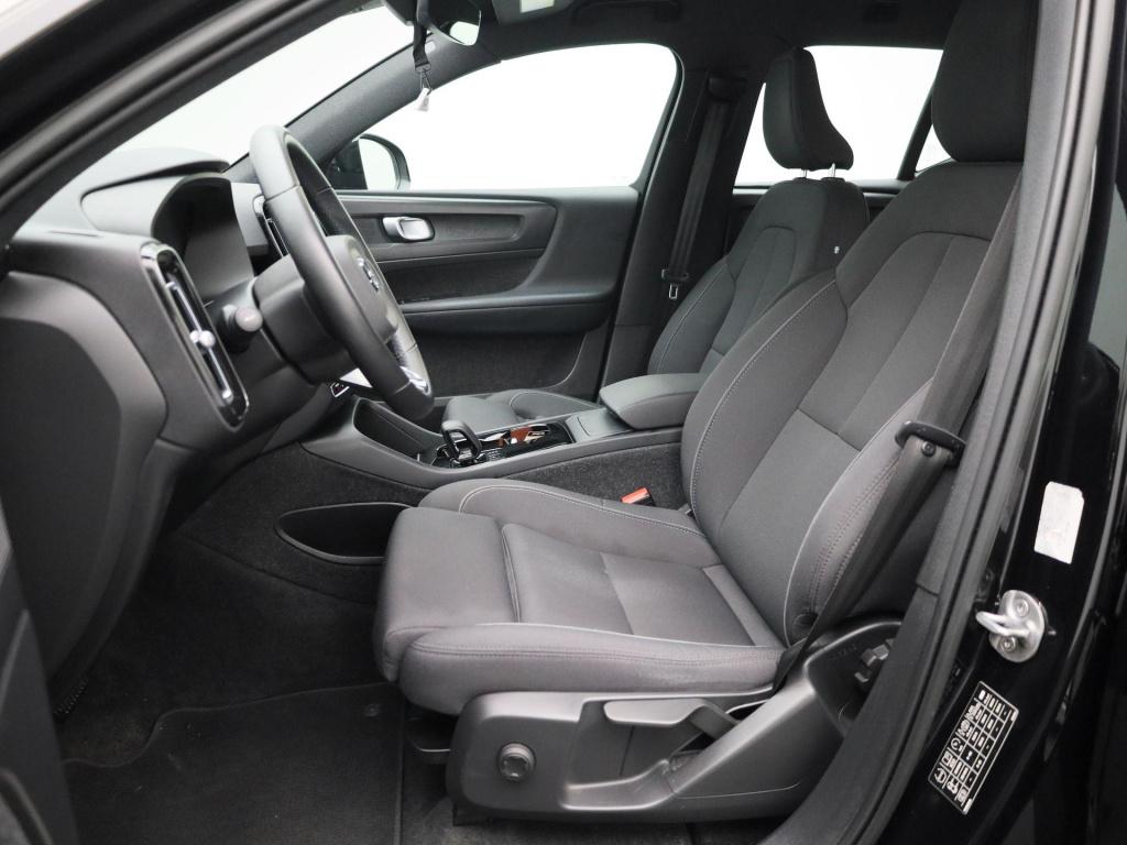 Volvo XC40 recharge core 70 kwh | automaat | apple carplay / android auto |