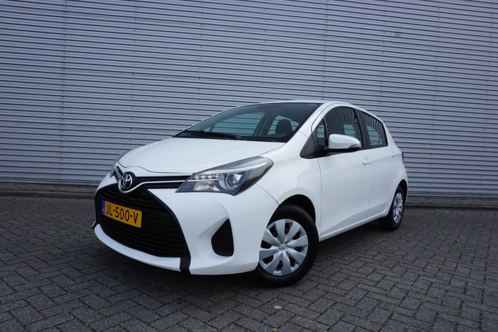 Toyota Yaris 1.3 vvt-i now airco / elektr. ramen / nap