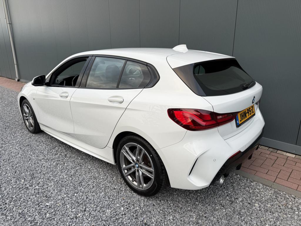 BMW 1 Serie 118i high executive m-sportpakket 5-drs
