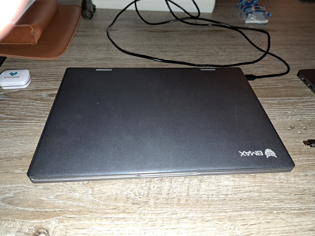 Bmax y11 11 inch laptop met Full HD touchscreen