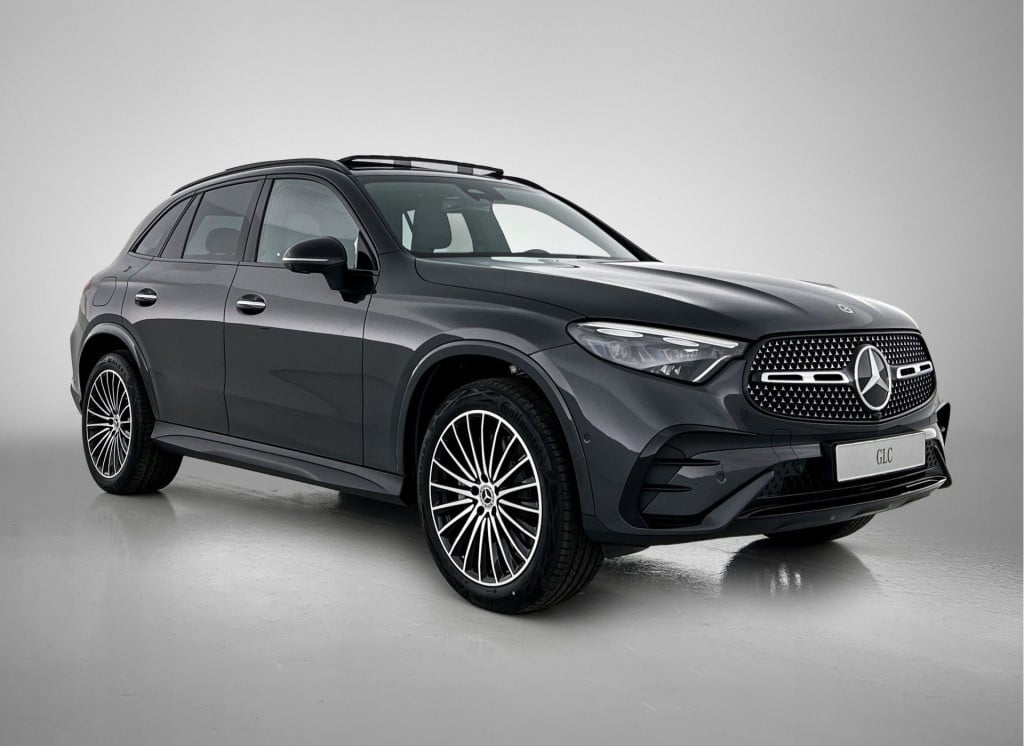Mercedes-Benz Glc 300e 4matic sport edition | trekhaak | nightpakket | park