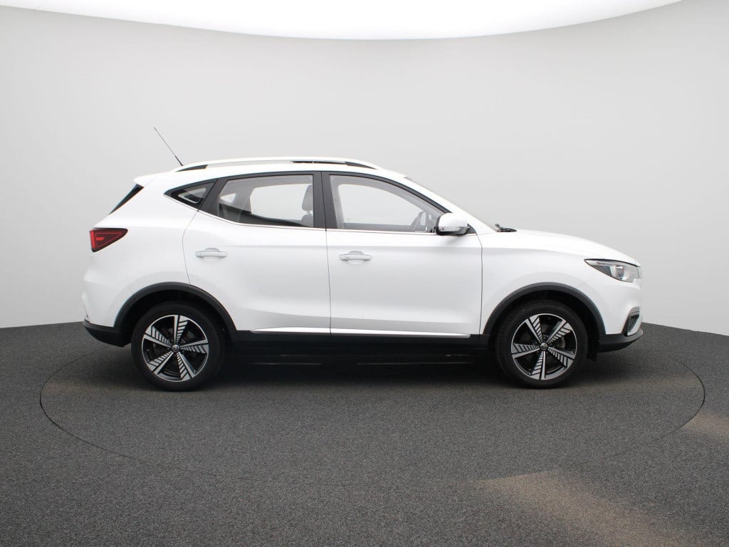 MG Zs Ev mg luxury 45 kwh