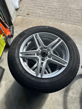 UNIWHEELS 16 INCH 5X105 SPORT VELGEN MET CONTINENTAL CONTIWINTERCONTACT