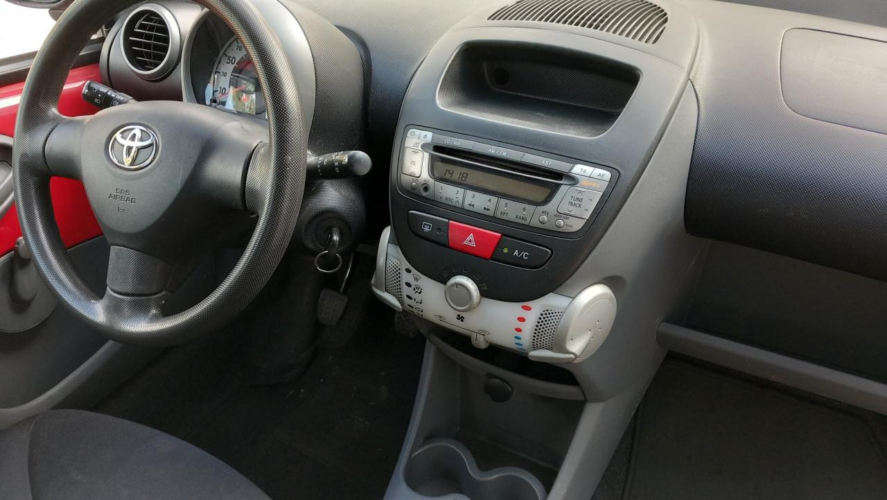 Toyota Aygo 1.0 12v Access 5deurs bj:2010 airco apk 9-2026 !!!
