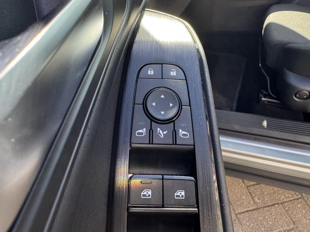 Nissan Qashqai 1.3 mhev xtronic n-connecta design pack | trekhaak | panoram