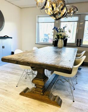 Massief houten kloostertafel