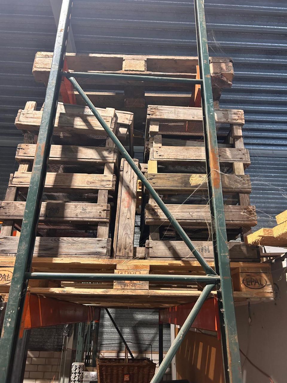 Koelcel 7*4*2.5 hoog met schuifdeur en logboek van onderhoud extra delen b.