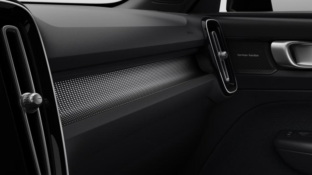 Volvo Ec40 extended range ultra dark europa