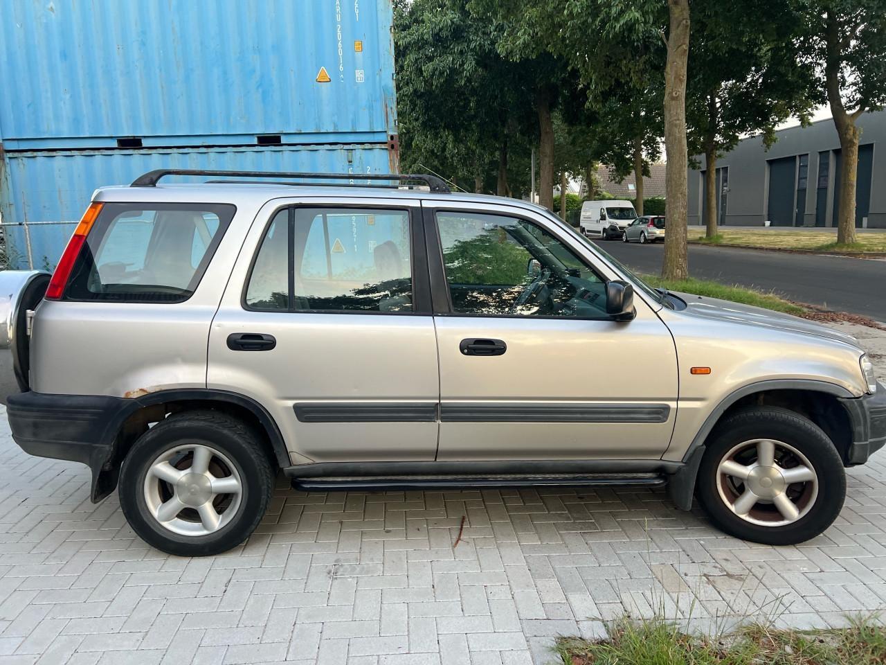 Honda CR-V 2.0-16V 4X4 - 199.984km Jaar apk