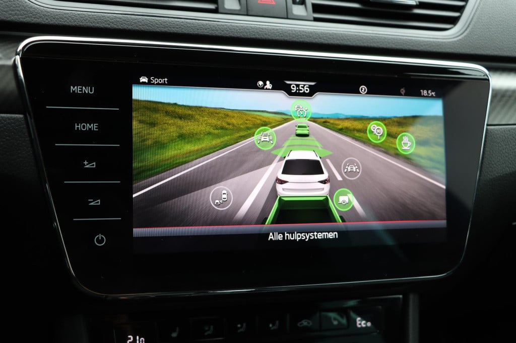 Skoda Superb combi 1.4 tsi iv sportline business 218pk dsg6