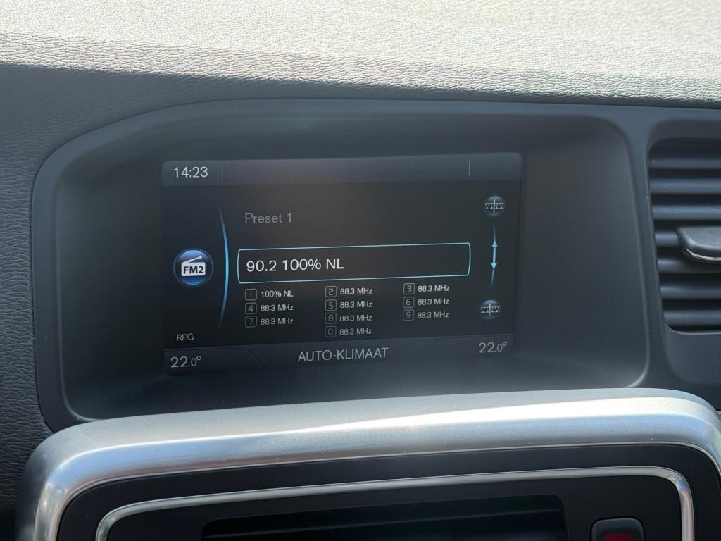 Volvo V60 1.6 t3 r-design