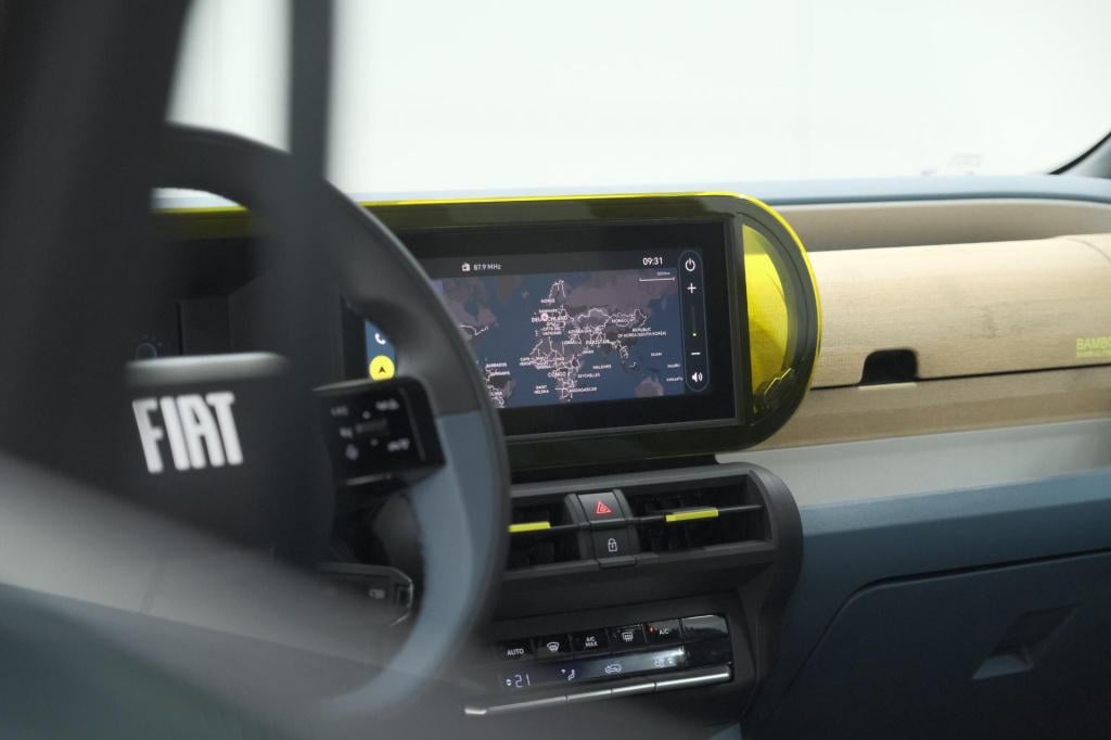 Fiat Grande Panda e la prima 7 kw 44 kwh | 1 fase | soh 96% | camera | navi