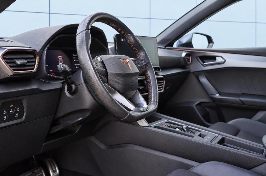Cupra Leon Sportstourer 1.4 e-hybrid business 204pk dsg6