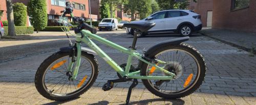 CUBE ACID 200 GREEN/WHITE 20 inch kinderfiets