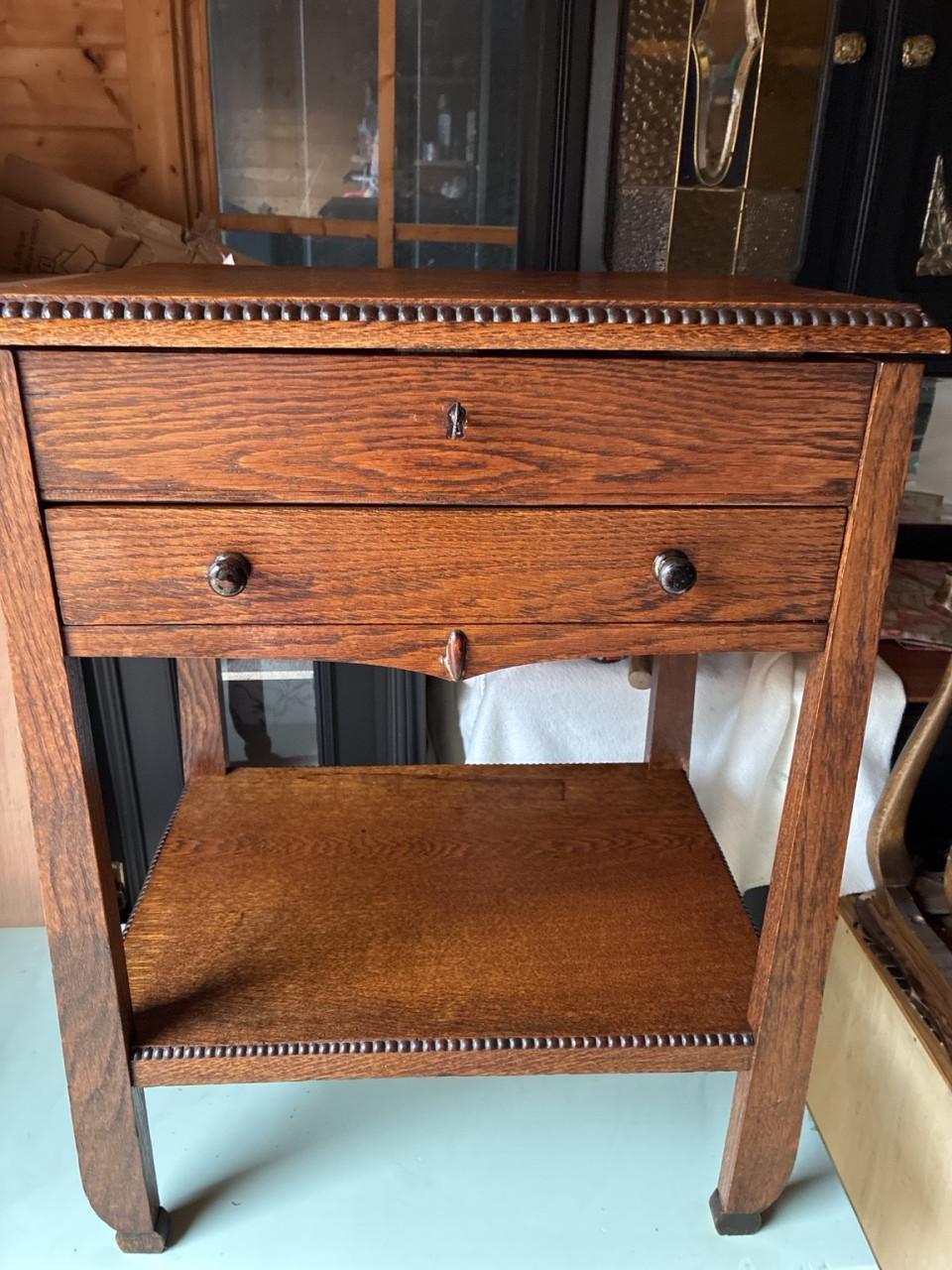 Antiek eiken handwerk/ juwelen Kastje
