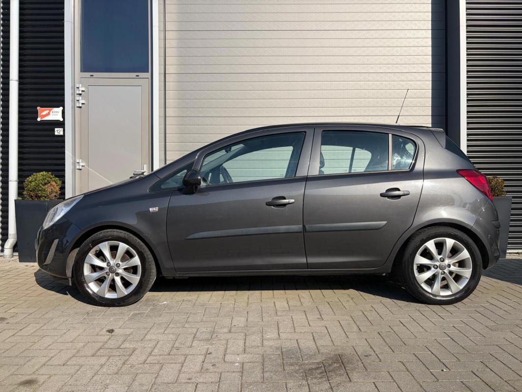 Opel Corsa 1.2-16v anniversary edition