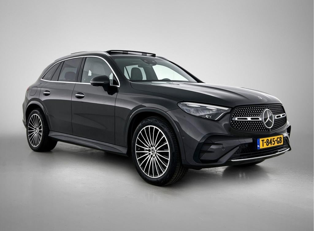 Mercedes-Benz Glc 300e 4matic amg plug-in hybride | panoramadak | trekhaak 