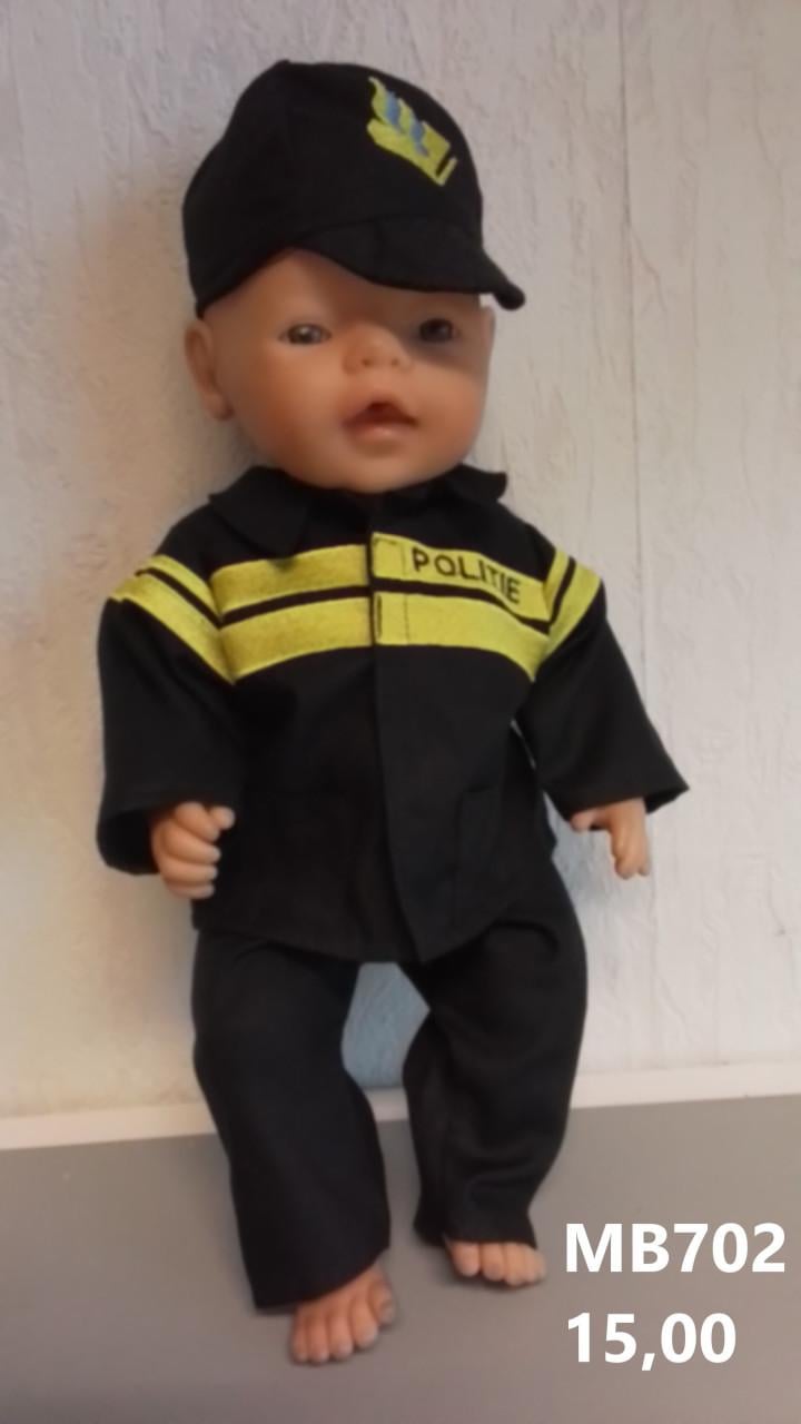 Poppenkleertjes baby born. Politiepak. Opbrengst KiKa.