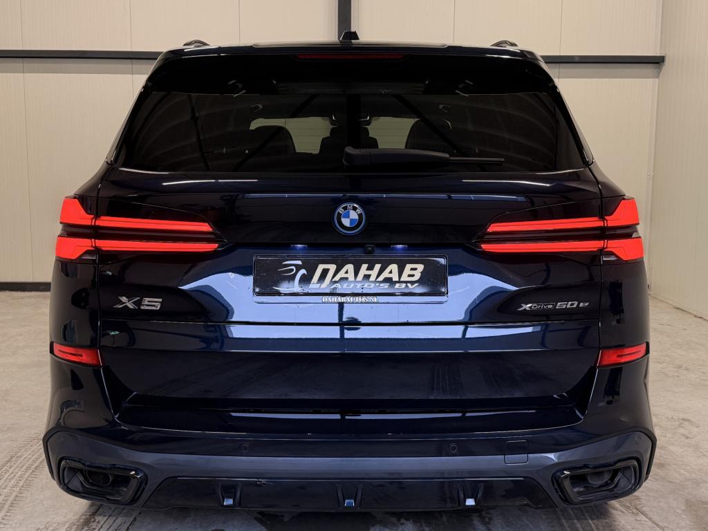 BMW X5 xdrive50e m-sport | carbon | pano | memory | stoelverwarming / verko