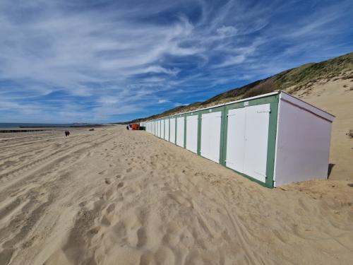 Strandhuisjes te huur Dishoek! Weekverhuur mogelijk!