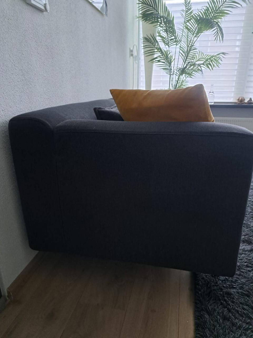 Cassina bank, stof antraciet