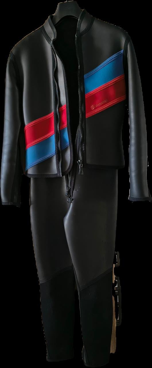 Wetsuit Aquata maat 50.