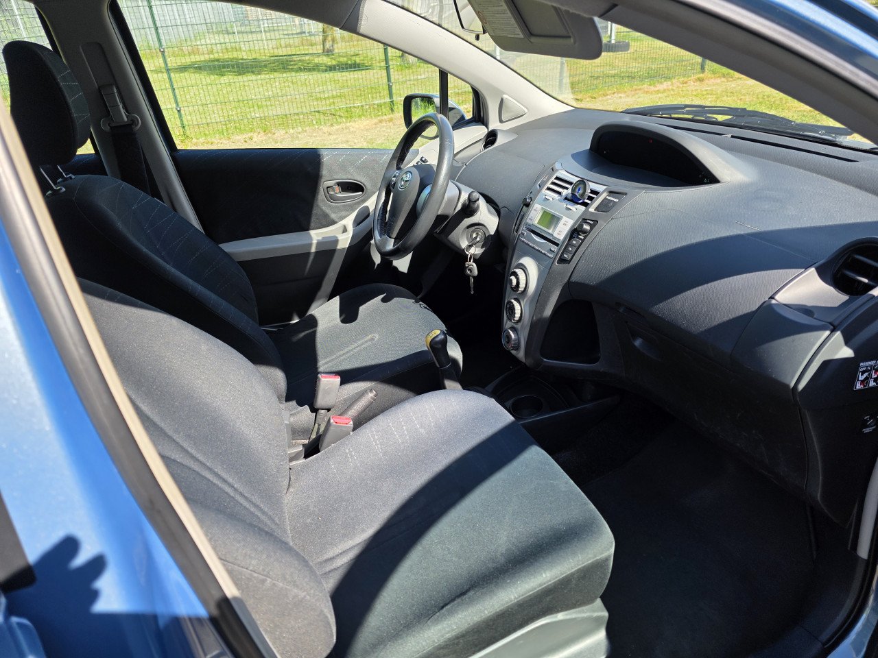 Toyota Yaris 1.3 VVTi Sol Airco! Met Slecht's 144983km!