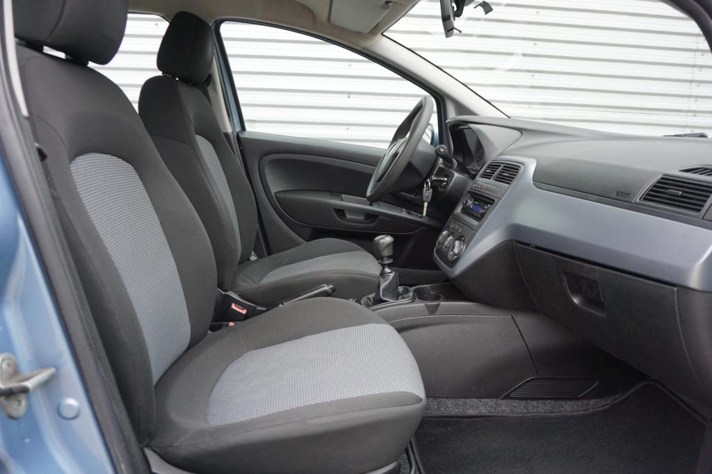 Fiat Grande Punto 1.2 actual airco / elektr. ramen / trekhaak / nieuwe apk!