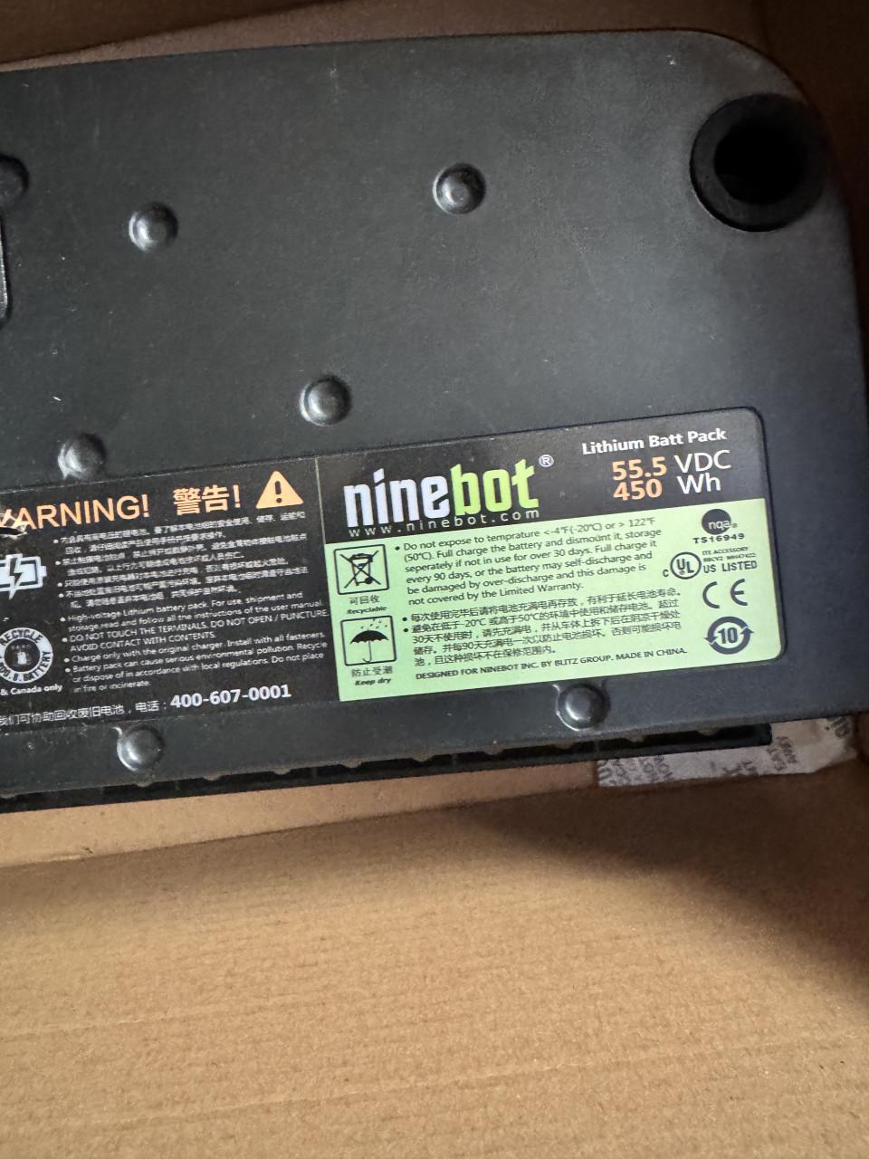 Ninebot met 2 defecte accu's