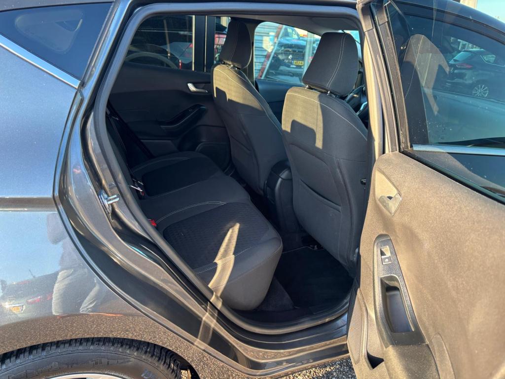 Ford Fiesta ecoboost 100pk 5dr titanium, trekhaak, carplay, winterpaket