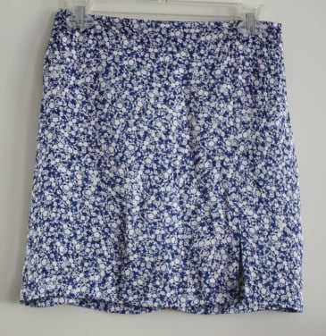 Satijnachtigrok  met bloemen printje maat s