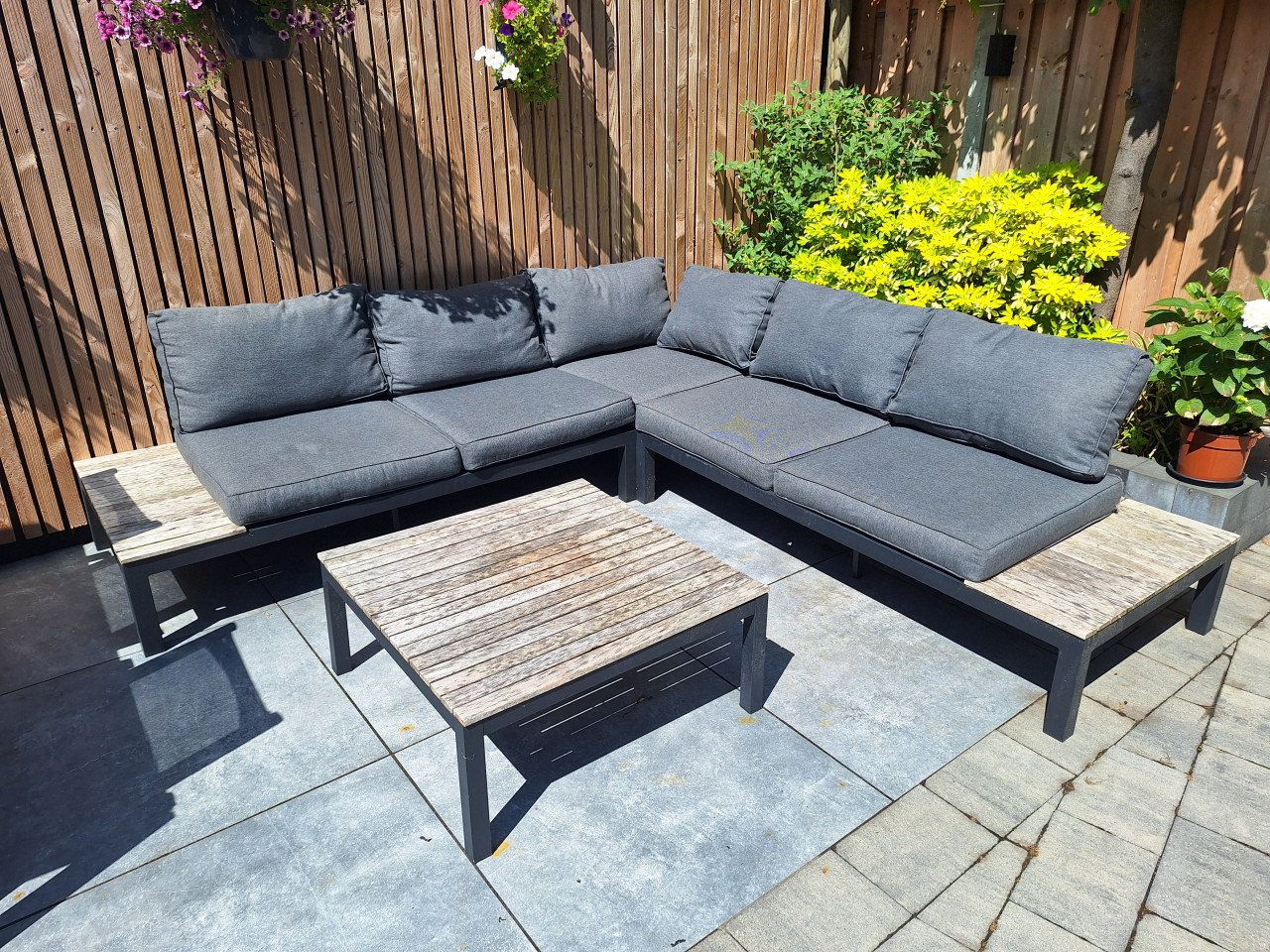 Loungebank met tafel