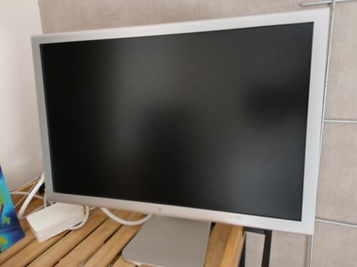 Apple Cinema HD Display a1082