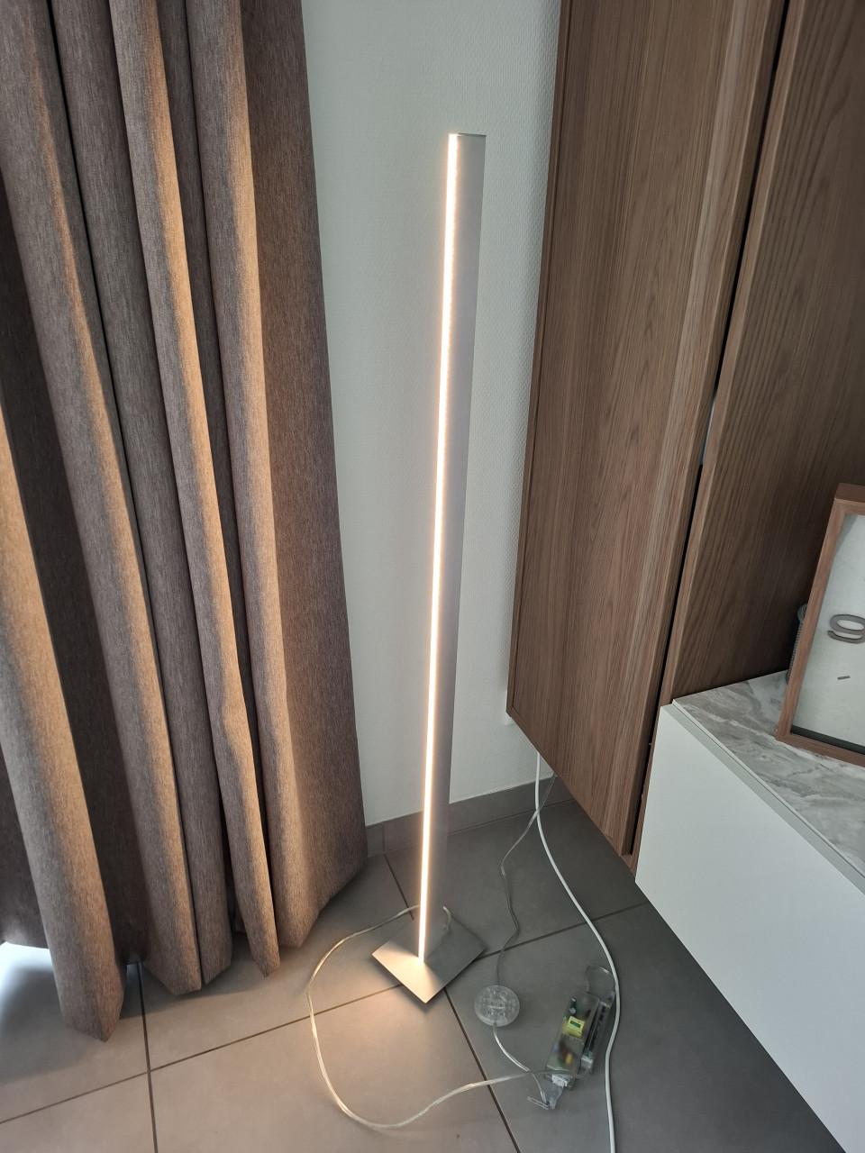 Prachtige vloerlamp originele van Paul Neuhaus.