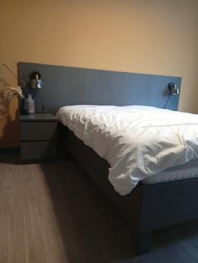 Bed met elektrische lattenbodems