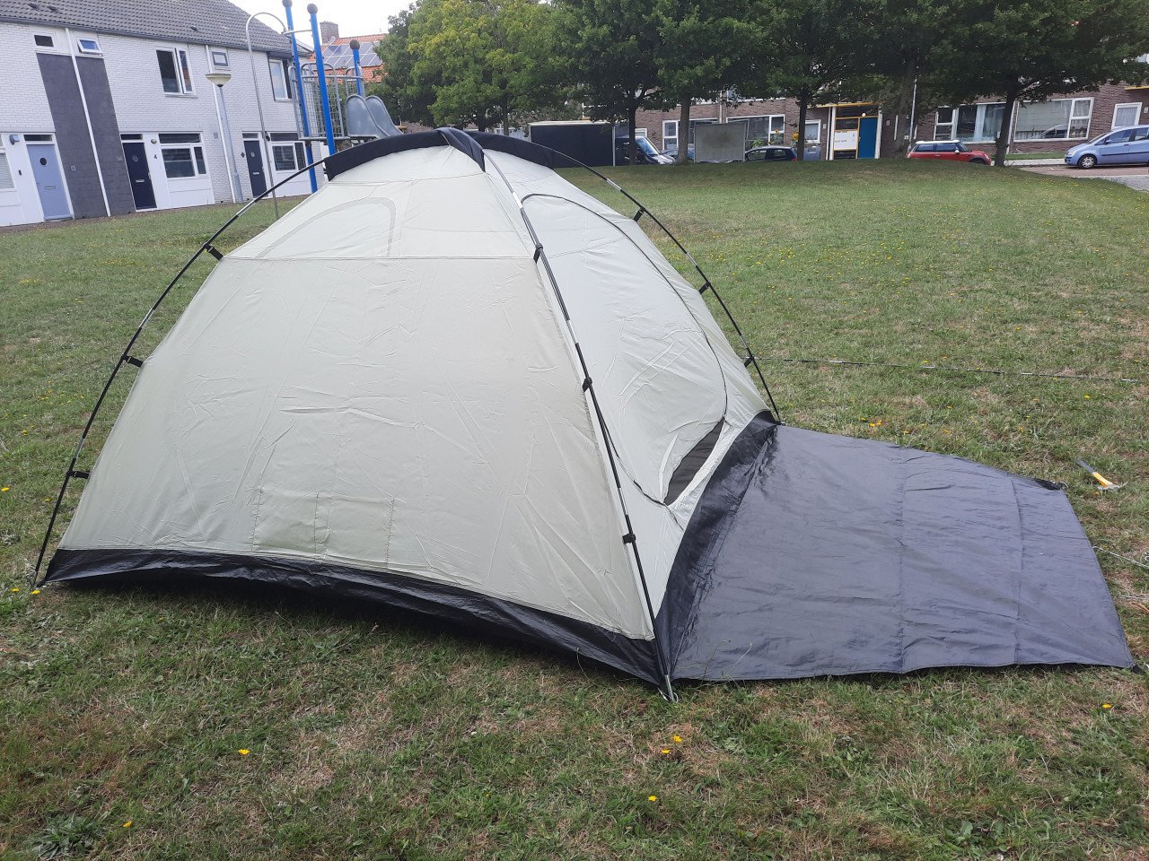 Koepeltent met luifel  2-3 personen
