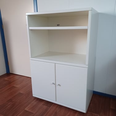 2 witte Hulsta kasten