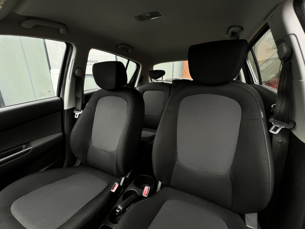 Hyundai I 20 1.2i i-motion | radio | airco | trekhaak