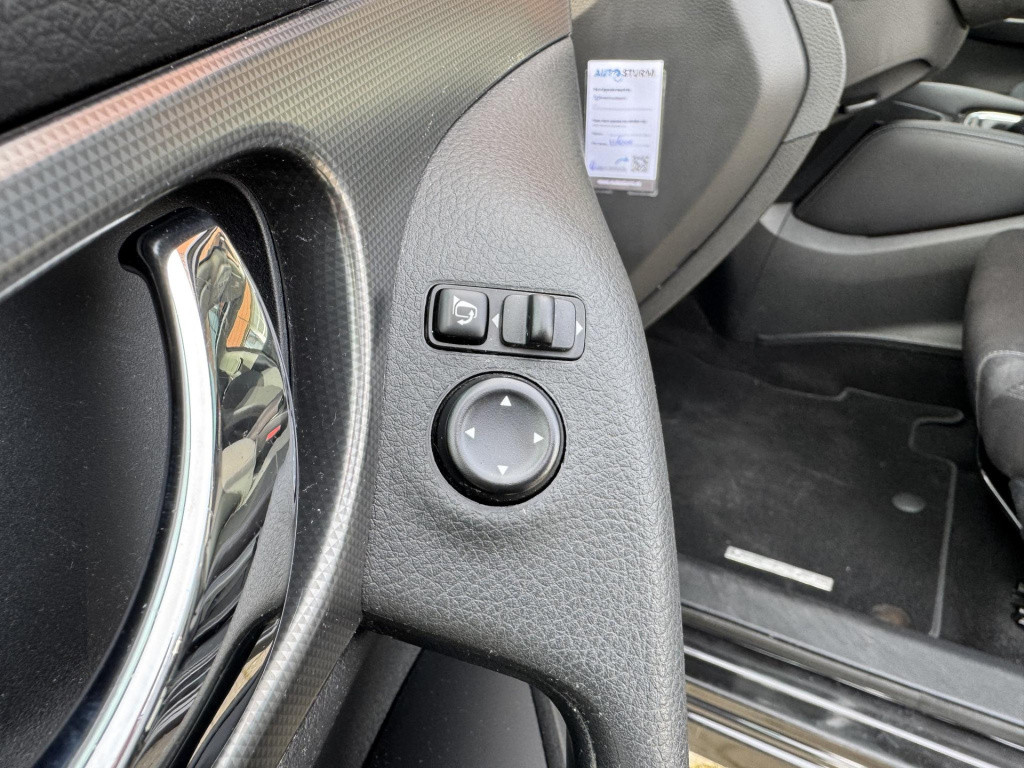 Nissan Qashqai 1.2 n-connecta design pack