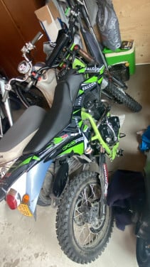 Crosser
