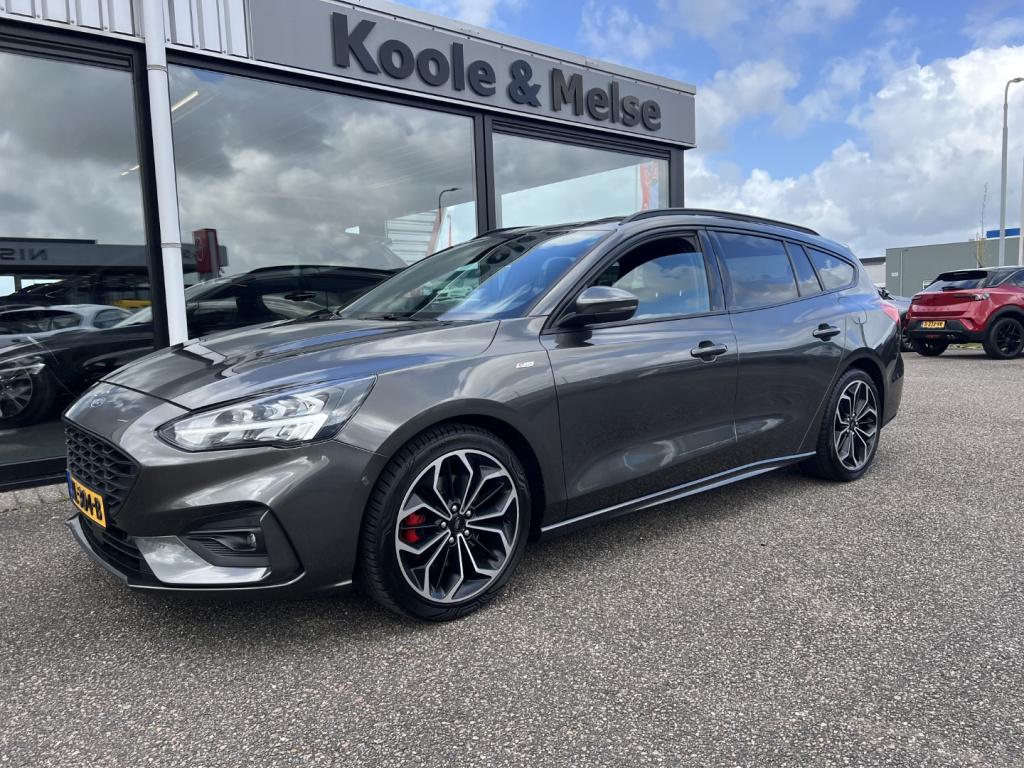 Ford Focus wagon 1.0 ecoboost 125pk st-line x , trekhaak , winterpakket