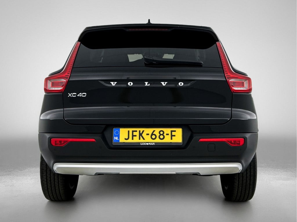 Volvo XC40 1.5 t4 recharge inscription expression | 360 camera | navi