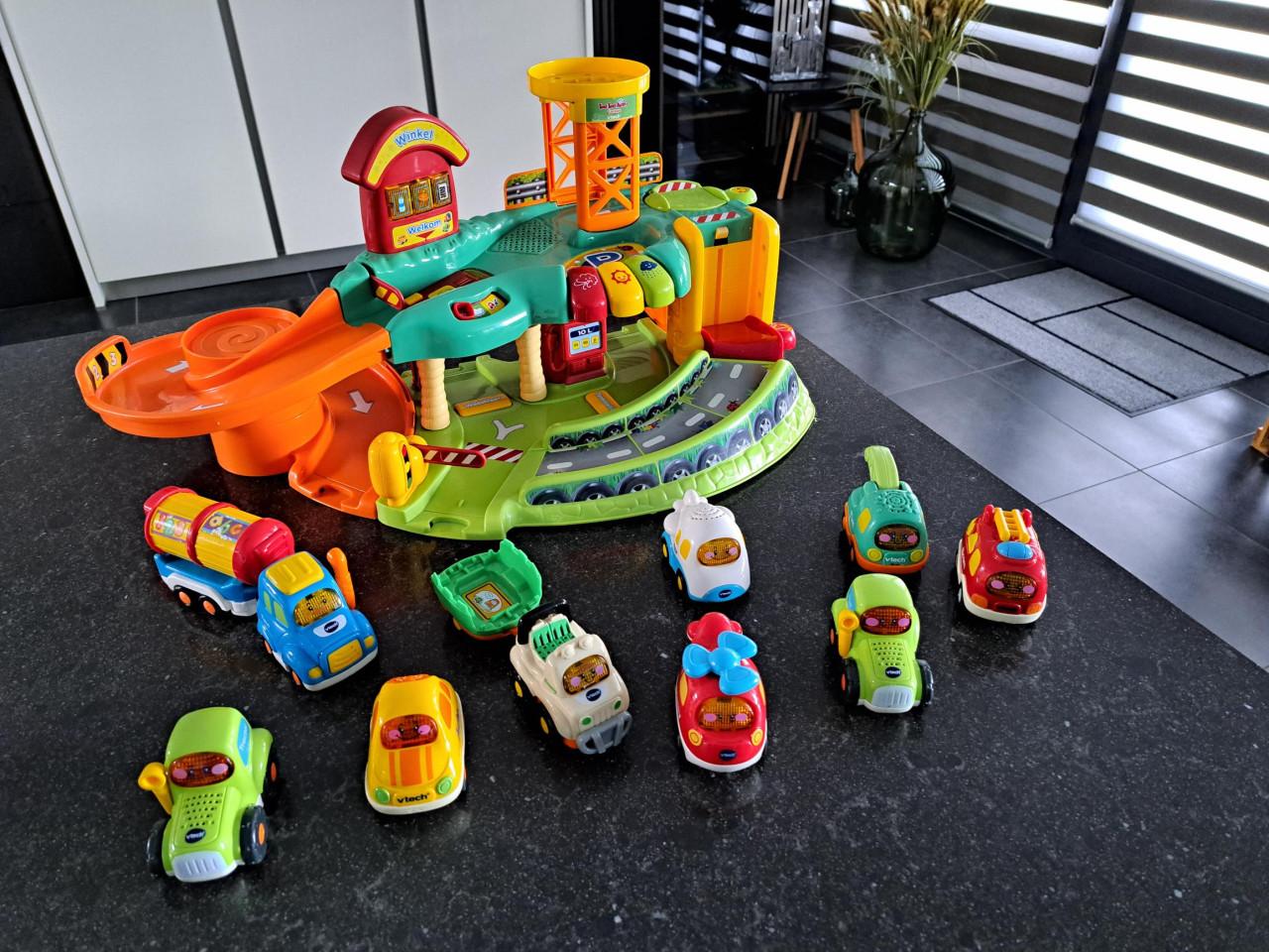 VTEC Toet toet auto's