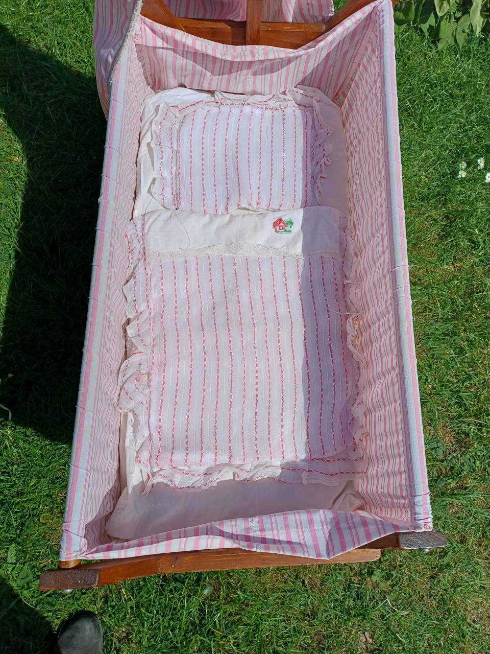 Grote poppenwieg