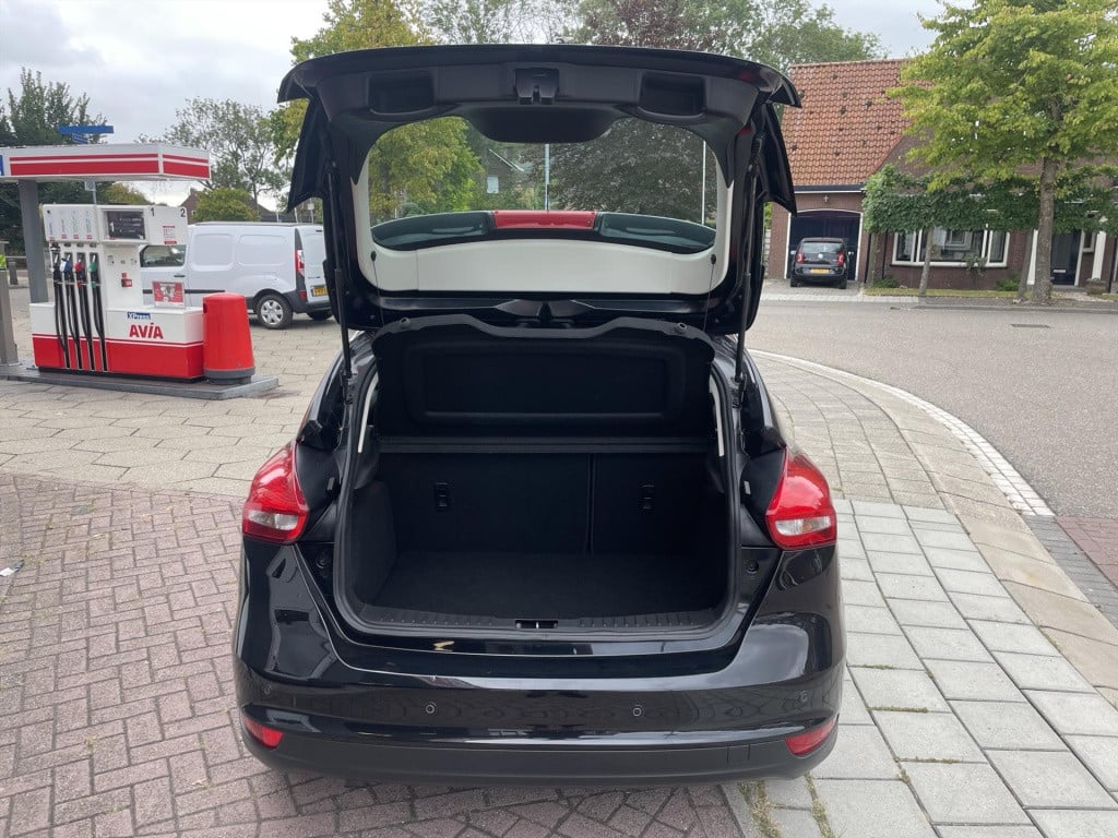 Ford Focus 1.0 ecoboost 74kw 5d