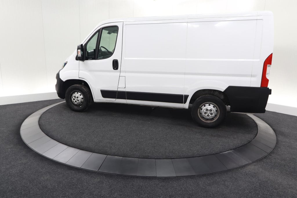 Peugeot Boxer 330 2.2 bluehdi 120 l1h1 premium | trekhaak | camera | betimm