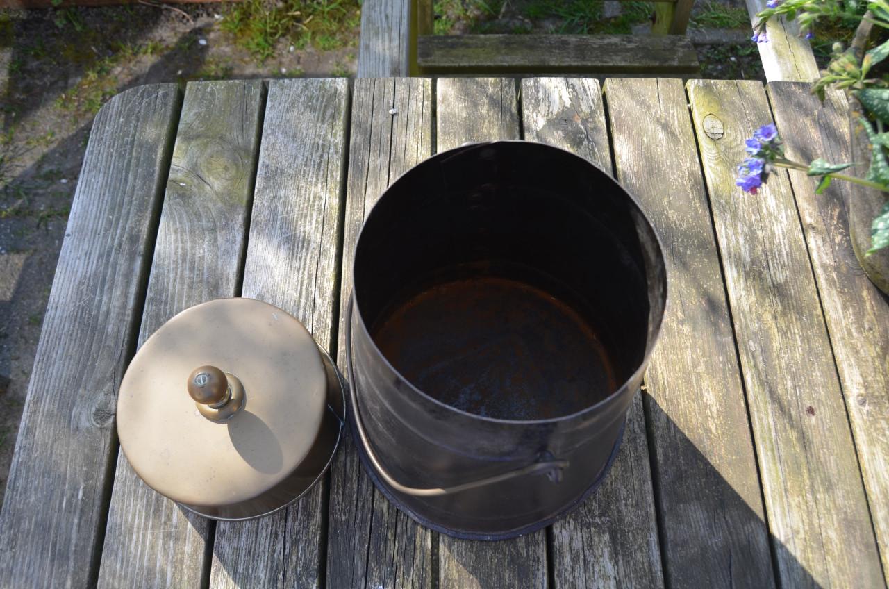 Antieke doofpot half koper half ijzer.